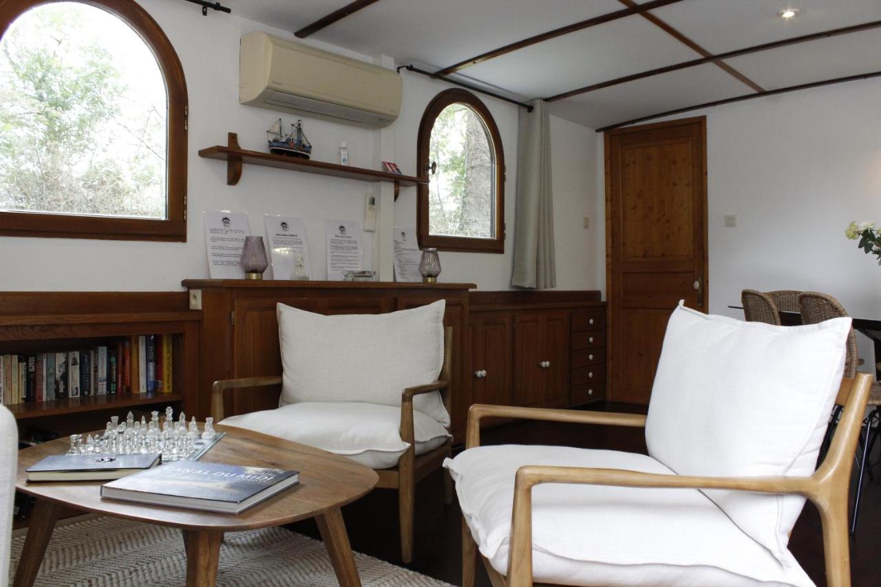 Peniche Le Black Mountain Hotel Villepinte  Bagian luar foto
