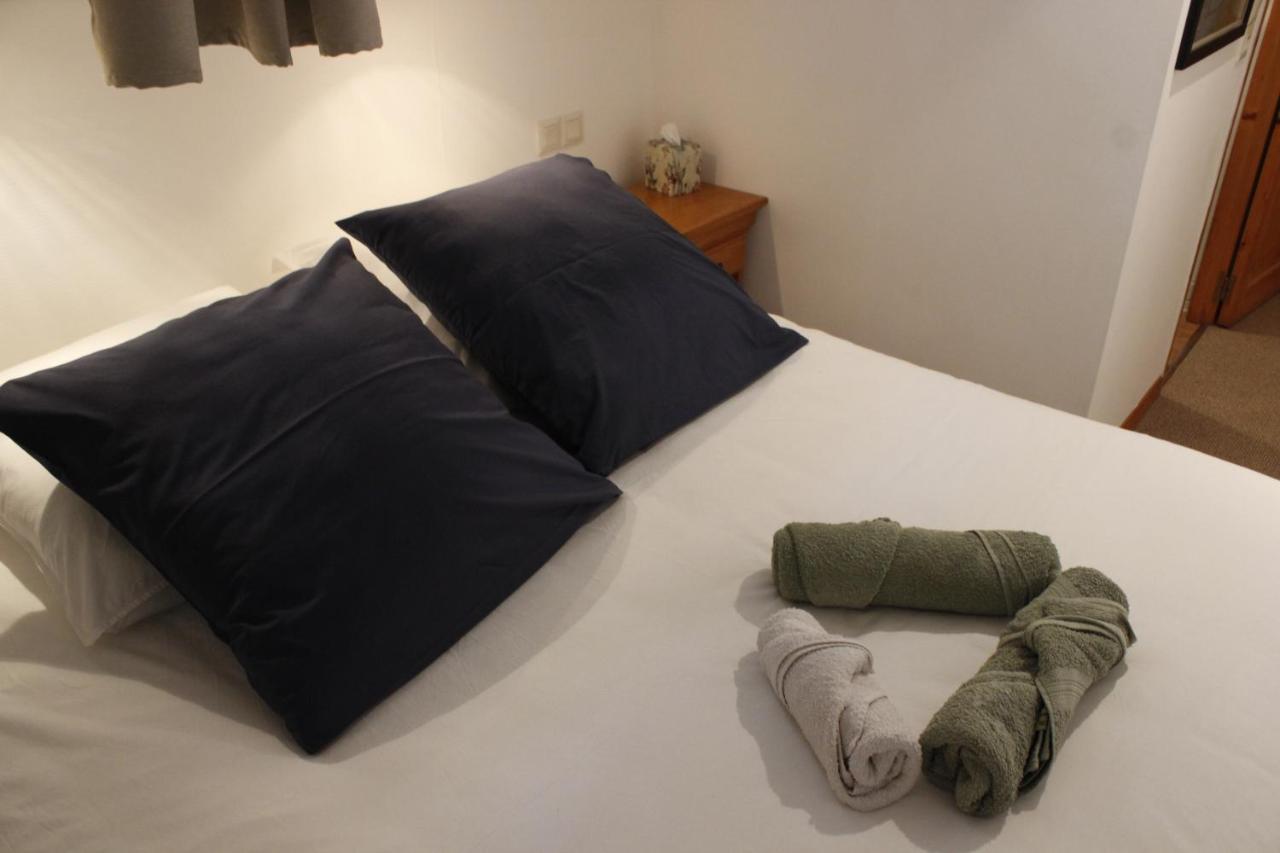 Peniche Le Black Mountain Hotel Villepinte  Bagian luar foto